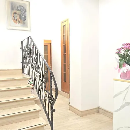 Hotel Flaminia Grottarossa 3*